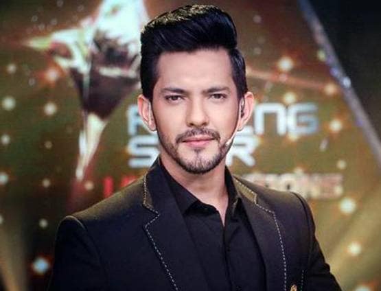 नेहा कक्कड़ की तरह कंट्रोवर्सी किंग रहे हैं आदित्य नारायण, ये हैं वजह