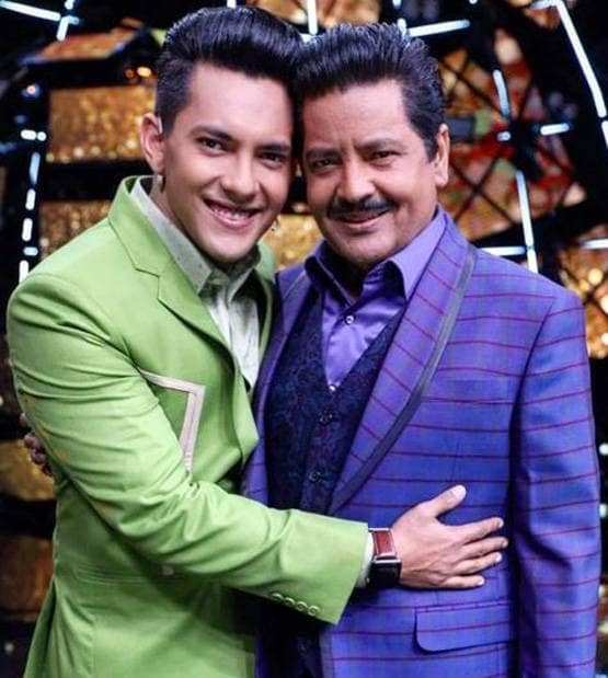 नेहा कक्कड़ की तरह कंट्रोवर्सी किंग रहे हैं आदित्य नारायण, ये हैं वजह