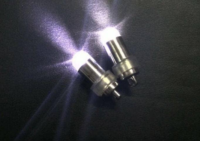 बच्चे ने निगल लिया LED बल्ब, फेफड़े में जा फंसा, एक्सरे देख डॉक्टर भी दंग