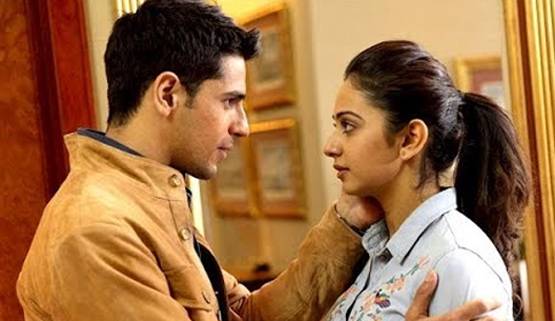 5 सालों में ऐसा रहा वैलेंटाइन पर बॉलीवुड का हाल, चलेगा लव आजकल का जादू?