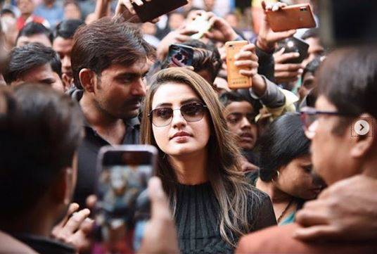 भोजपुरी एक्ट्रेस अक्षरा ने शेयर की ग्लैमरस तस्वीरें, फैन्स बोले- जंगली जवानी