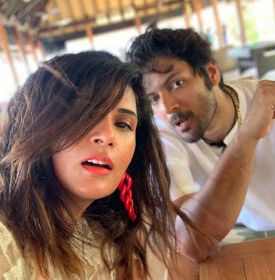 अप्रैल में शादी करेंगे ऋचा-अली, मैरिज रजिस्ट्रेशन के लिए किया अप्लाई