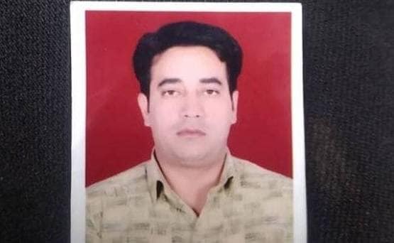 छत पर मिले पत्थर-पेट्रोल बम, ताहिर हुसैन बोले- मेरे घर का दुरुपयोग किया गया