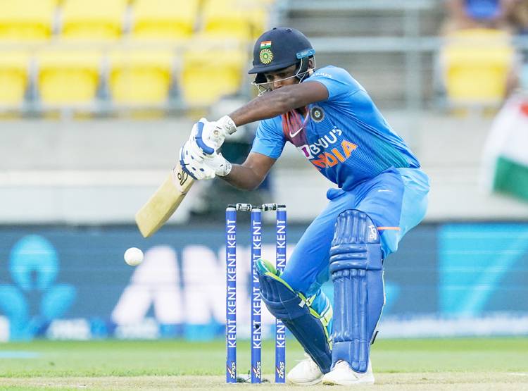 पंत के बाद अब सैमसन ने गंवाए मौके, टीम इंडिया में वापसी मुश्किल?