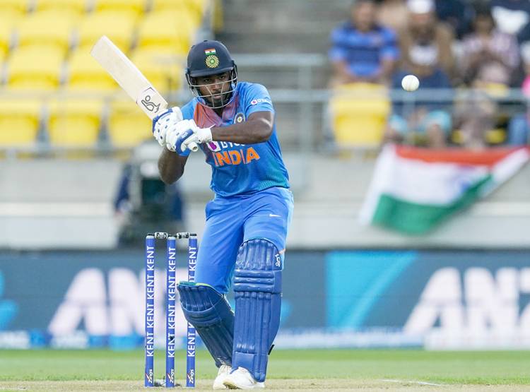 पंत के बाद अब सैमसन ने गंवाए मौके, टीम इंडिया में वापसी मुश्किल?