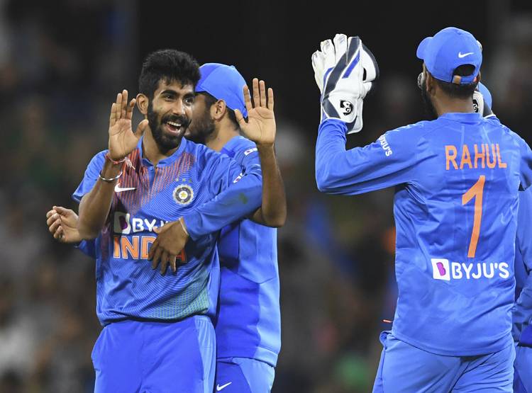 IND vs NZ: बुमराह के सामने बेबस दिखे कीवी बल्लेबाज, 5-0 से करारी शिकस्त