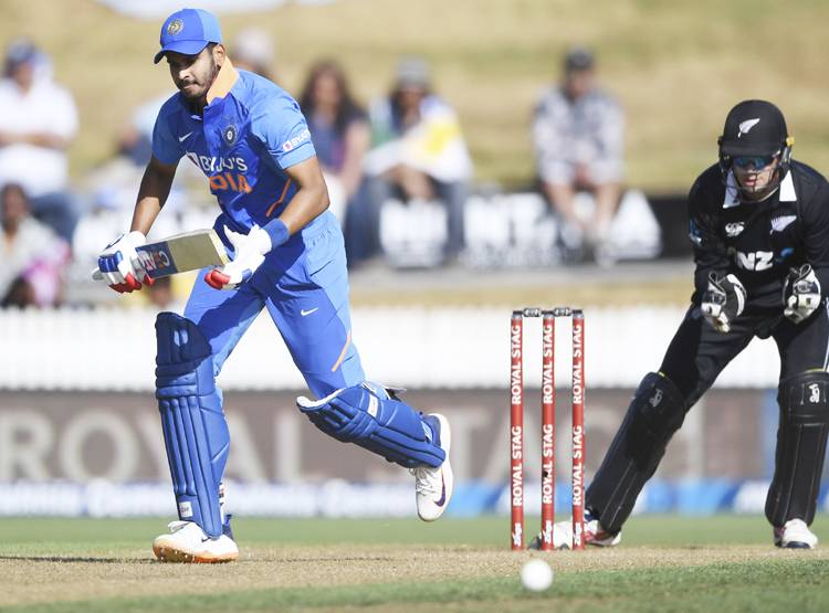 श्रेयस अय्यर का विदेशी धरती पर कमाल, न्यूजीलैंड में ठोका अपना पहला शतक