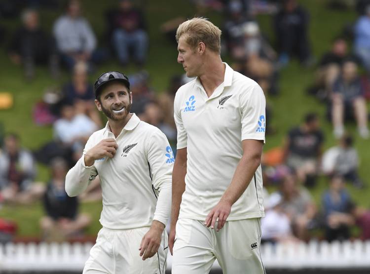 टीम इंडिया के लिए सिरदर्द बना यह खिलाड़ी, विकेट के साथ बरसा रहा छक्के