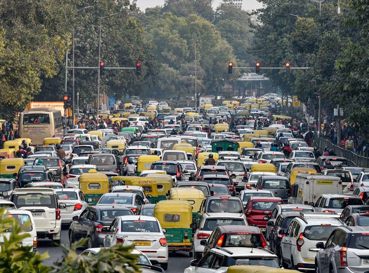 कार या बाइक खरीदने वाले हो जाएं अलर्ट? 31 मार्च के बाद बदल रहा नियम