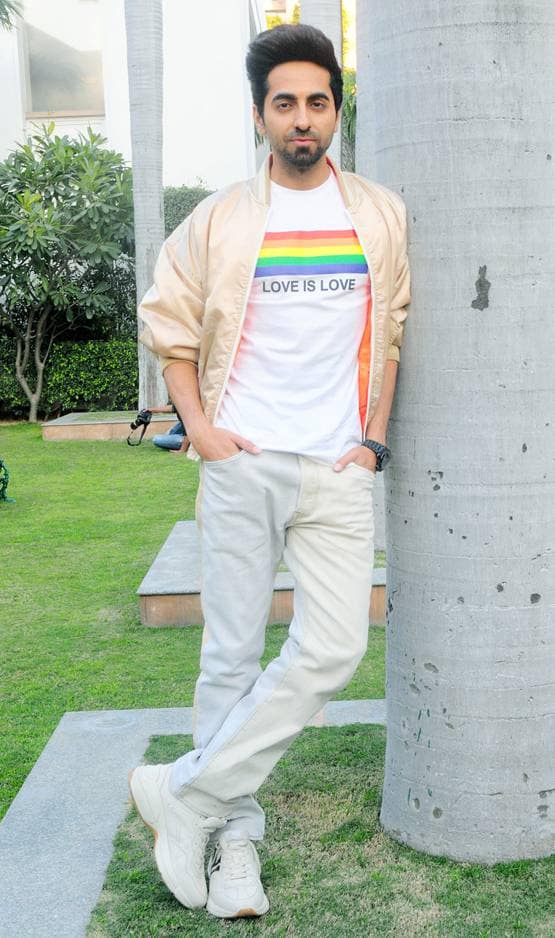 घोड़ी चढ़े आयुष्मान खुराना, दिल्ली की सड़कों पर ऐसे निकली 'बारात'