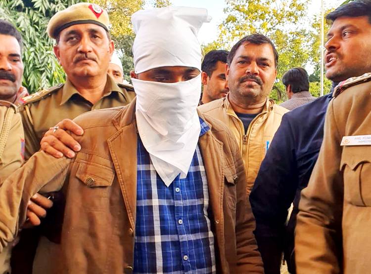 एक घर, 7 दिन, 5 क़त्ल, 30 हजार के लिए किया ऐसा काम देखकर पुलिस भी कांप गई