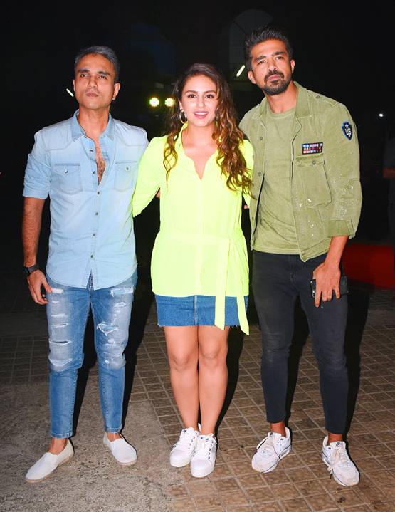 विक्की कौशल की फिल्म भूत की स्क्रीनिंग, पहुंचीं 'गर्लफ्रेंड' कटरीना कैफ