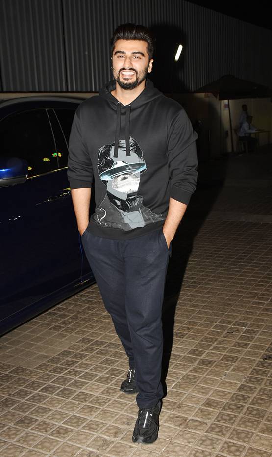 विक्की कौशल की फिल्म भूत की स्क्रीनिंग, पहुंचीं 'गर्लफ्रेंड' कटरीना कैफ