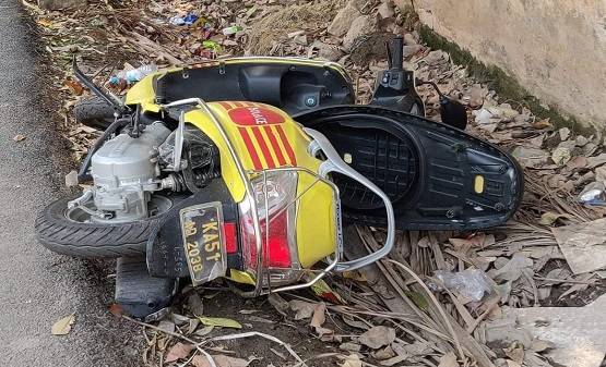 नहीं सुधरी भारतीयों की आदतें, स्टार्टअप से चुरा ले गए हेलमेट, बैट्री और पहिए