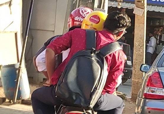 नहीं सुधरी भारतीयों की आदतें, स्टार्टअप से चुरा ले गए हेलमेट, बैट्री और पहिए