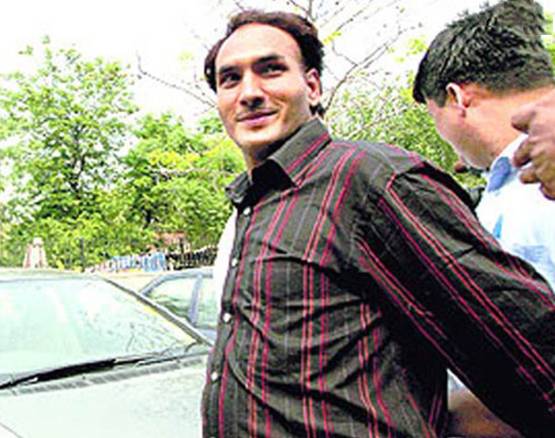 सिद्धार्थ से स्वामी ओम तक, कानूनी पचड़ों में फंस चुके हैं ये बिग बॉस मेंबर