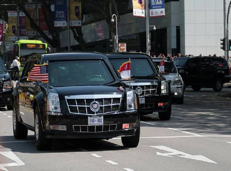 भारत पहुंची वो ताकतवर कार, जिसमें होता है ट्रंप के काफिले का रिमोट