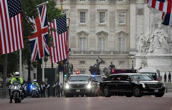 बंकर जैसी है डोनाल्ड ट्रंप की कार, गोली चले या बम, सब बेअसर