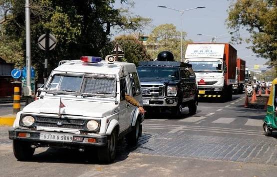 बंकर जैसी है डोनाल्ड ट्रंप की कार, गोली चले या बम, सब बेअसर