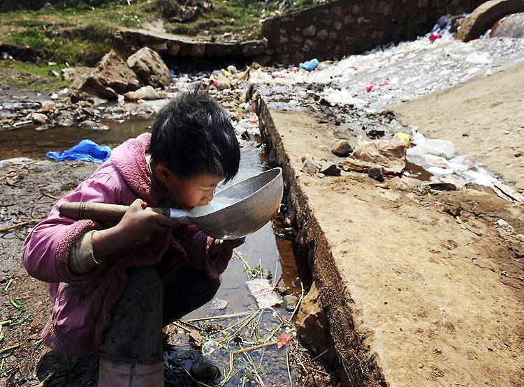 चीन में प्रदूषण की 12 डरावनी तस्वीरें, कभी नहीं देखी होगी ऐसी गंदगी