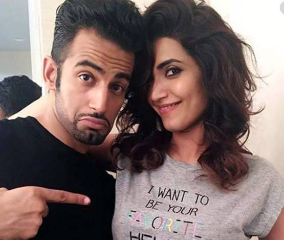 नहीं दुनिया का डर! नेशनल टीवी पर स्टार्स ने किया प्रपोज