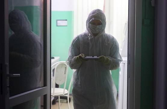 PAK में शख्स को हुआ पेट दर्द, बता दिया कोरोना वायरस, फिर...