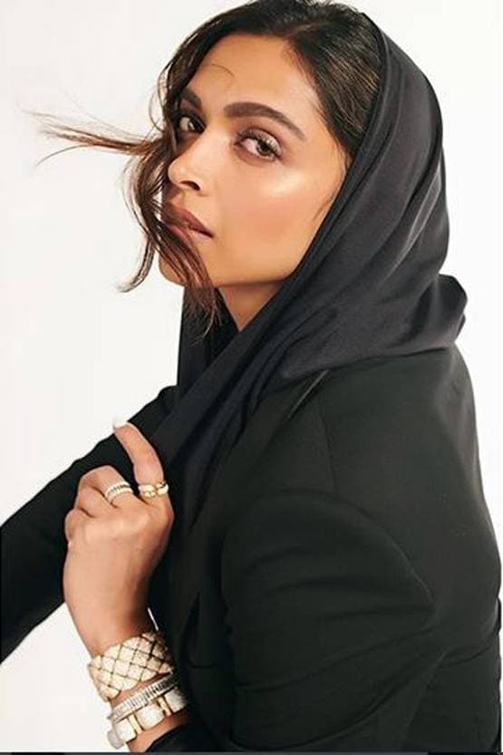 दीपिका के फैशन पर उठे सवाल, ट्रोल्स ने एक्ट्रेस के लुक को कहा डिजास्टर