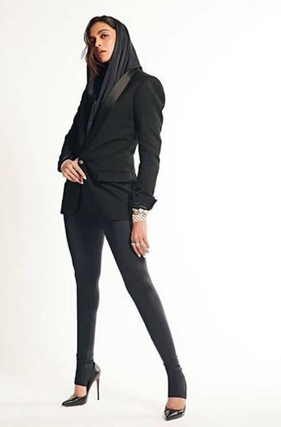 दीपिका के फैशन पर उठे सवाल, ट्रोल्स ने एक्ट्रेस के लुक को कहा डिजास्टर