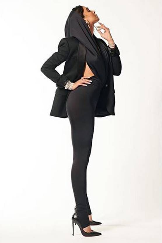 दीपिका के फैशन पर उठे सवाल, ट्रोल्स ने एक्ट्रेस के लुक को कहा डिजास्टर