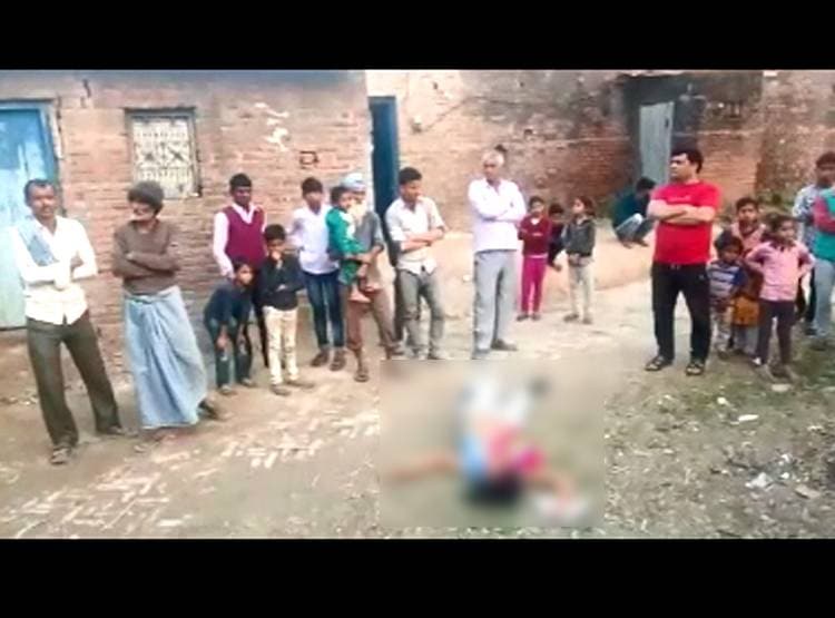 प्रेमी की शादी का व‍िरोध करने घर पहुंची प्रेम‍िका, चौखट पर म‍िली मौत