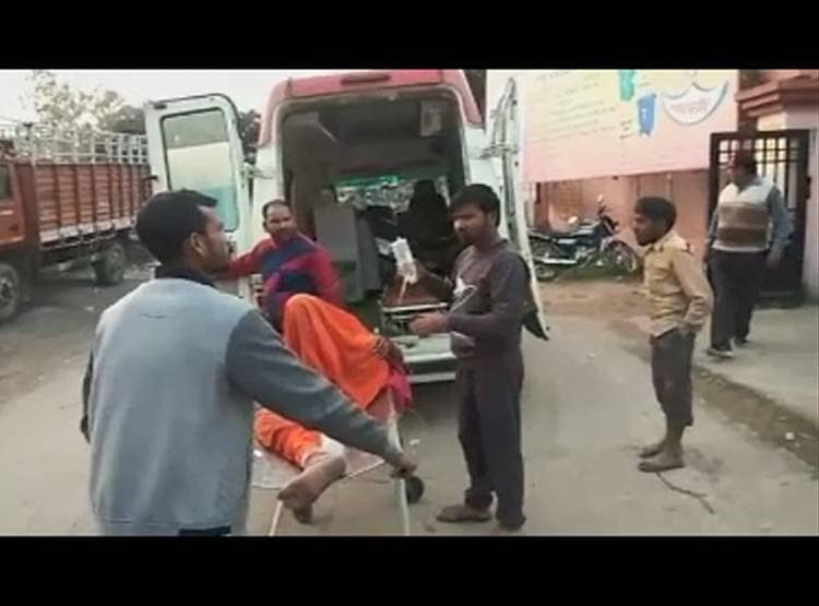 प्रेमी की शादी का व‍िरोध करने घर पहुंची प्रेम‍िका, चौखट पर म‍िली मौत