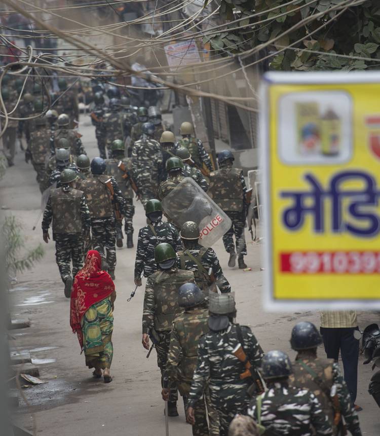 दर्द के निशान, जले हुए मकान, देखें दिल्ली हिंसा के बाद की तस्वीरें