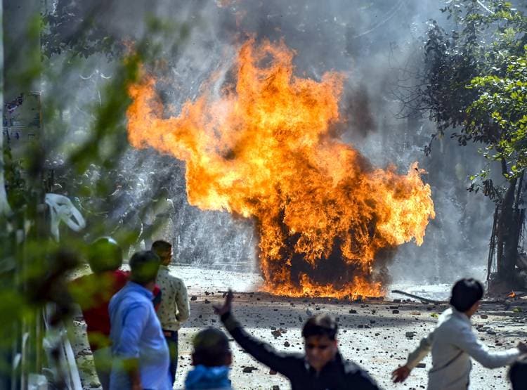 जाम से उठे बवाल से दिल्ली में फैली हिंसा, सामने आई अंदर की कहानी