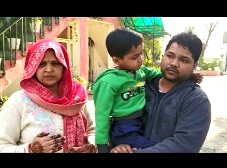 गलती से भेजा गर्लफ्रेंड का पर्सनल फोटो, मिली 1 करोड़ की ड‍िमांड...