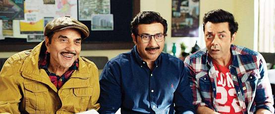 सोनम से सनी देओल तक, एक्टर्स ने फिल्मों में किया अपने पैरेंट्स संग काम