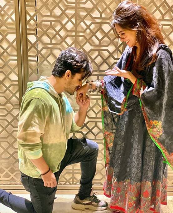 एनिवर्सरी पर इमोशनल हुए शोएब, पत्नी दीपिका के लिए लिखा स्पेशल नोट