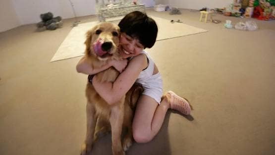 12,000 KM दूर से आकर गंगा में विसर्जित की कुत्ते की अस्थियां