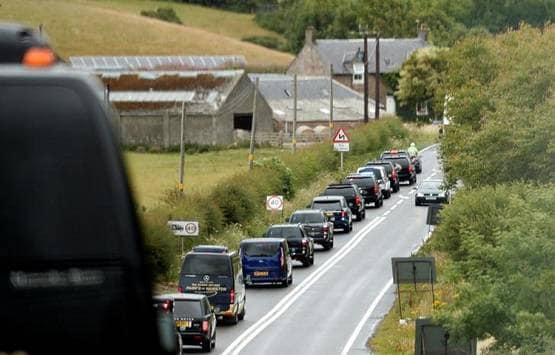 बंकर जैसी है डोनाल्ड ट्रंप की कार, गोली चले या बम, सब बेअसर