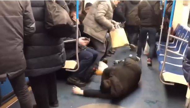 कोरोना वायरस को लेकर मेट्रो में प्रैंक से अफरातफरी, ब्लॉगर पहुंचा जेल