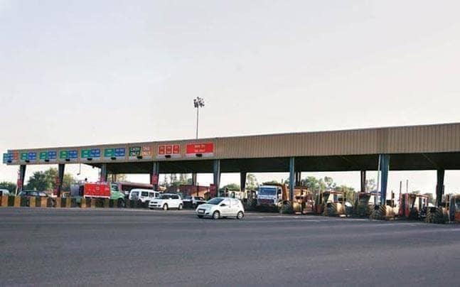 FASTag के लिए अब नहीं देना होगा पैसा, इस तरीके से फ्री पाएं