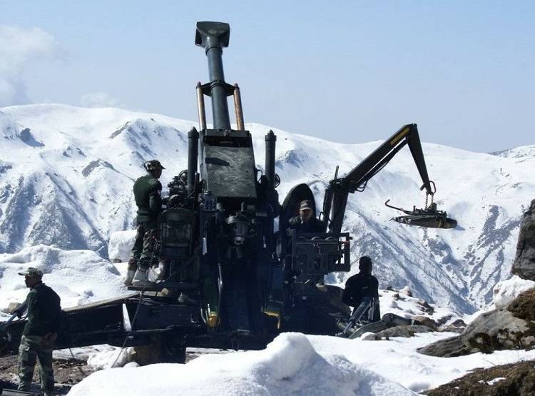 कश्मीर पर PAK 10 फरवरी को करेगा जंग का ऐलान? संसद में उठी मांग