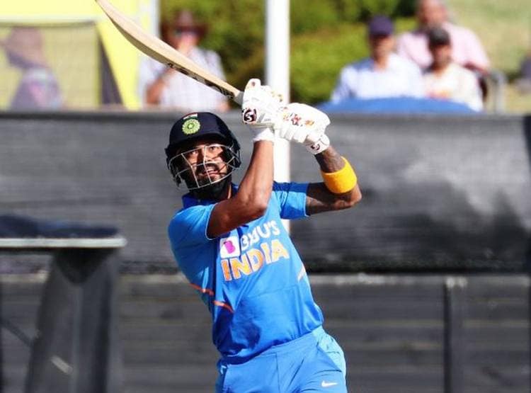 श्रेयस अय्यर का विदेशी धरती पर कमाल, न्यूजीलैंड में ठोका अपना पहला शतक