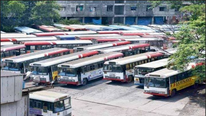 नहीं मिली लिफ्ट तो सरकारी बस चुराकर पहुंच गया अपनी मंजिल