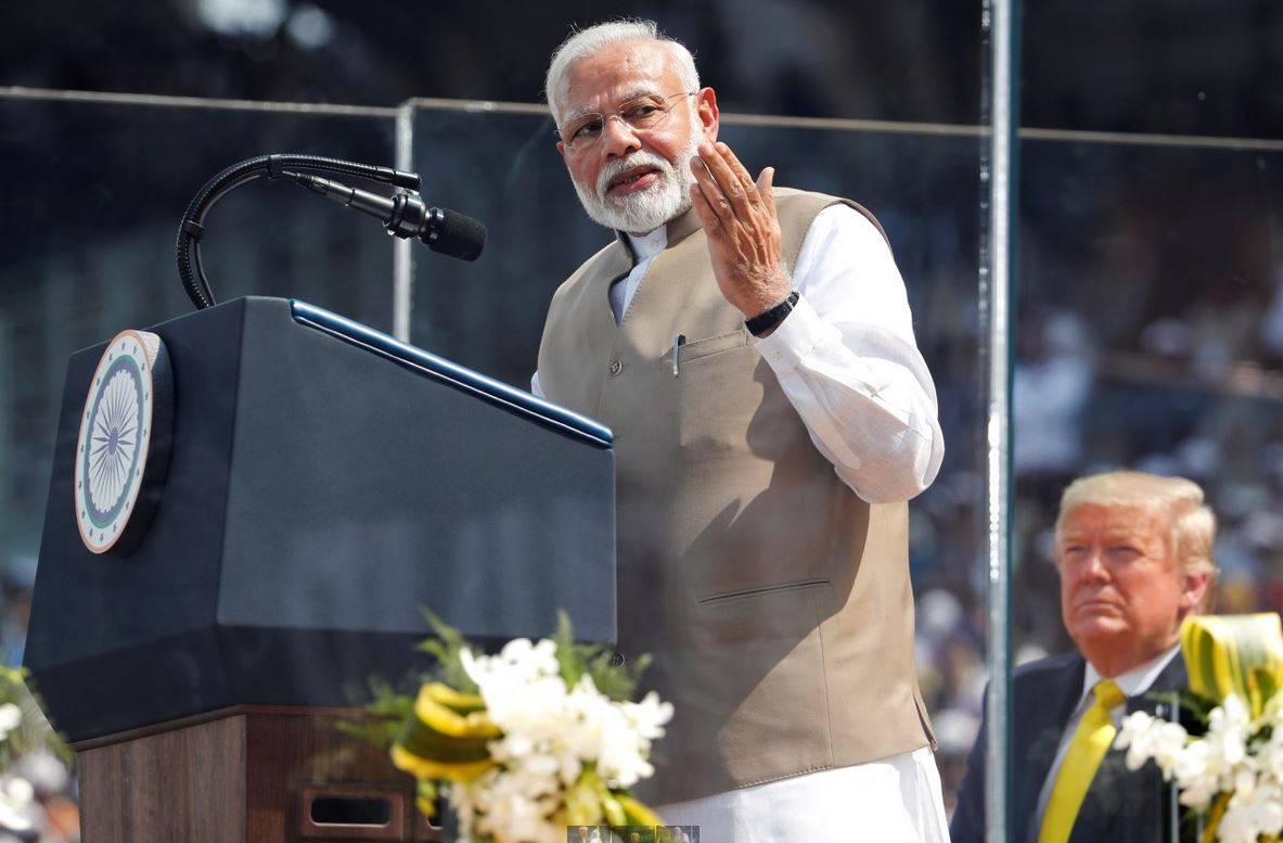 भारत आते ही ट्रंप को हिन्दी पर आया प्यार, कई ट्वीट कर जीता दिल