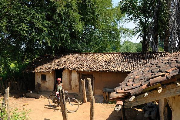 सोनभद्र में जहां मिला सोने का खजाना, वहां 10000 लोगों की जिंदगी बर्बाद