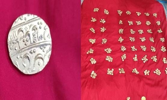 मंदिर के पास हो रही थी खुदाई, तभी निकला सोने का प्राचीन खजाना