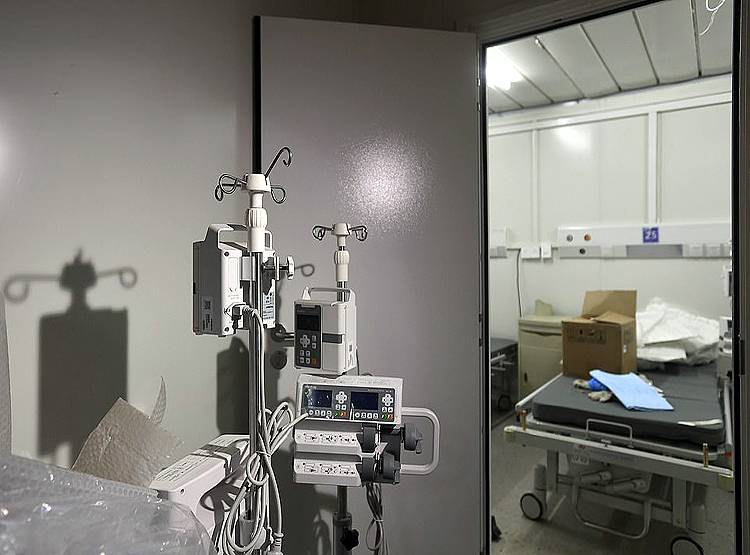 कोरोना वायरसः चीन ने 10 दिन में बना दिया 1000 बेड का अस्पताल