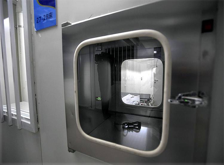 कोरोना वायरसः चीन ने 10 दिन में बना दिया 1000 बेड का अस्पताल