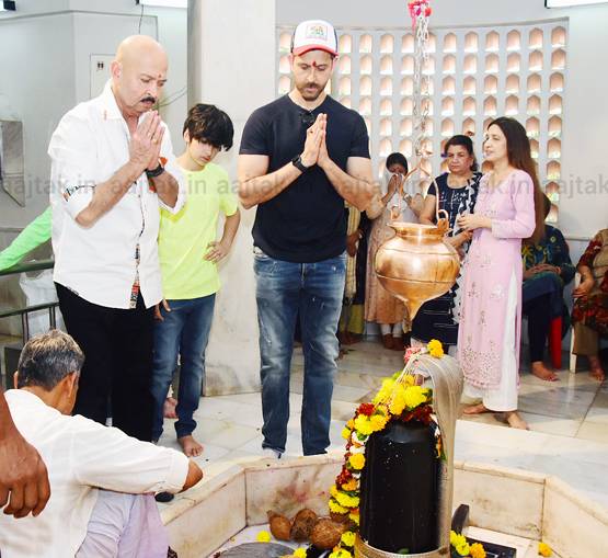 महाशिवरात्रि पर Ex वाइफ सुजैन संग मंदिर पहुंचे ऋतिक रोशन, PHOTOS