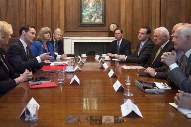 कोरोना वायरस से जाने लगीं नौकरियां, इस बैंक से निकाले जाएंगे 35000 कर्मचारी